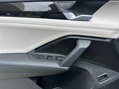 2026 Volkswagen Tiguan SEL R-Line