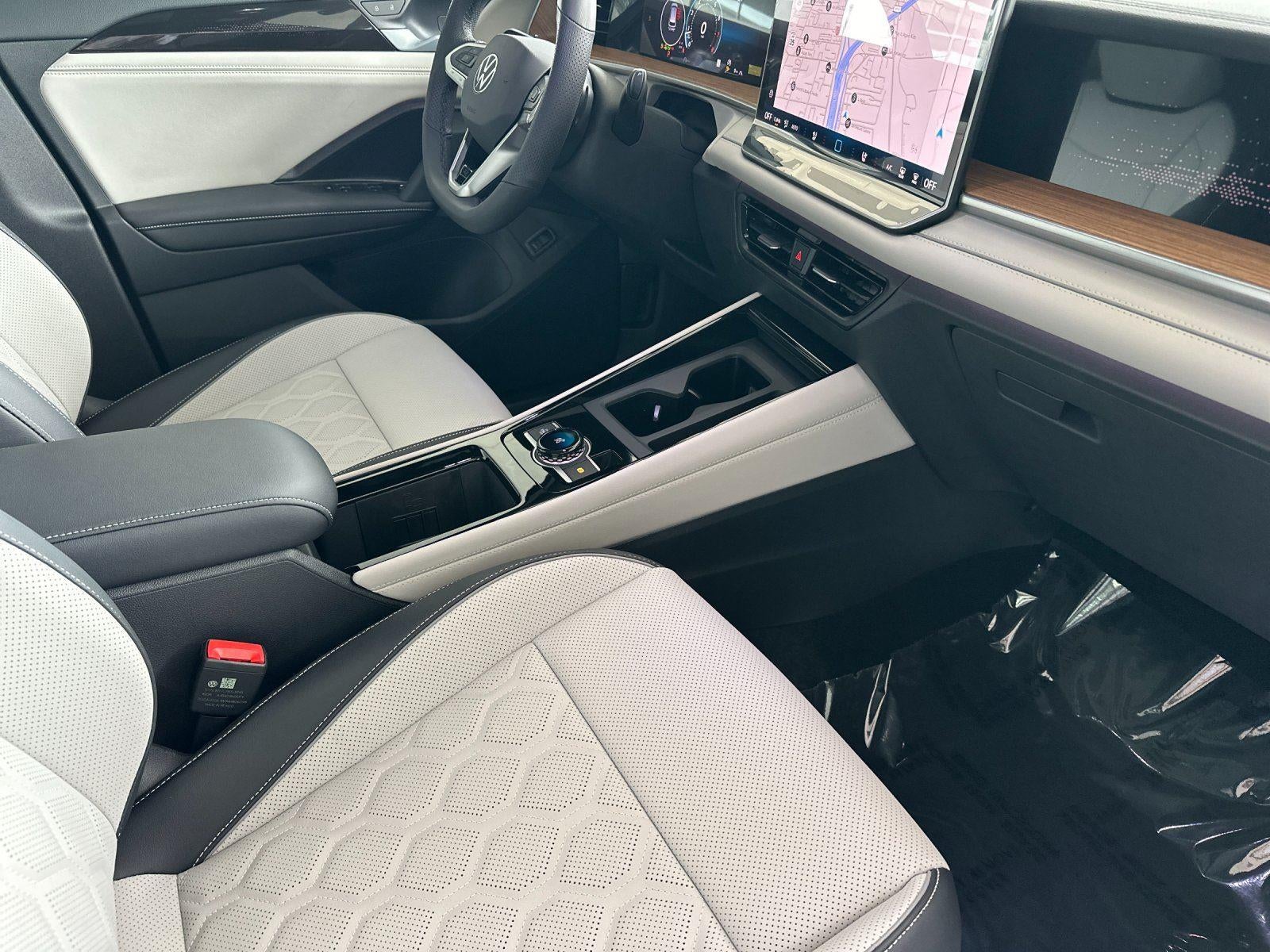2026 Volkswagen Tiguan SEL R-Line