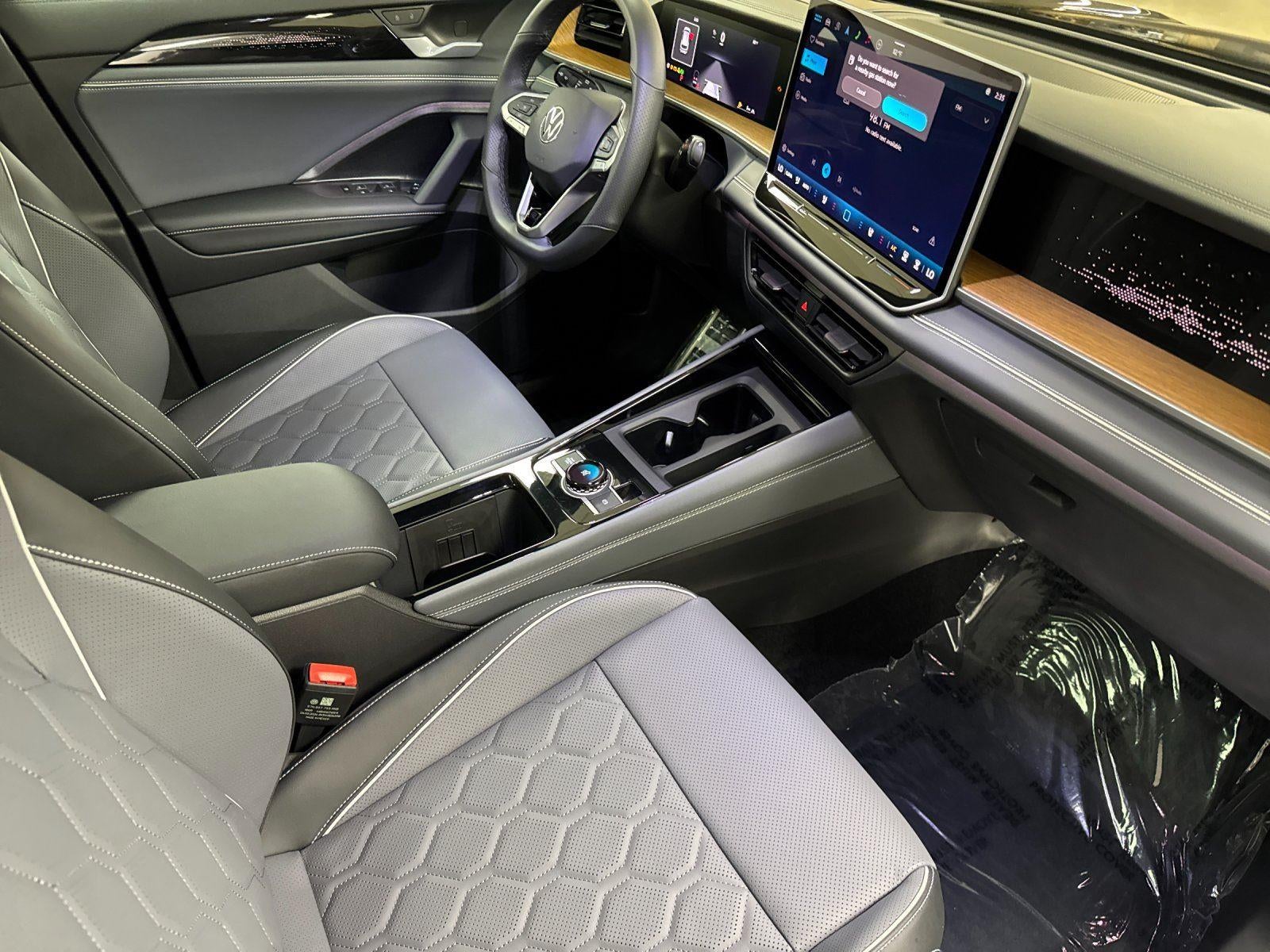 2026 Volkswagen Tiguan SEL R-Line Turbo