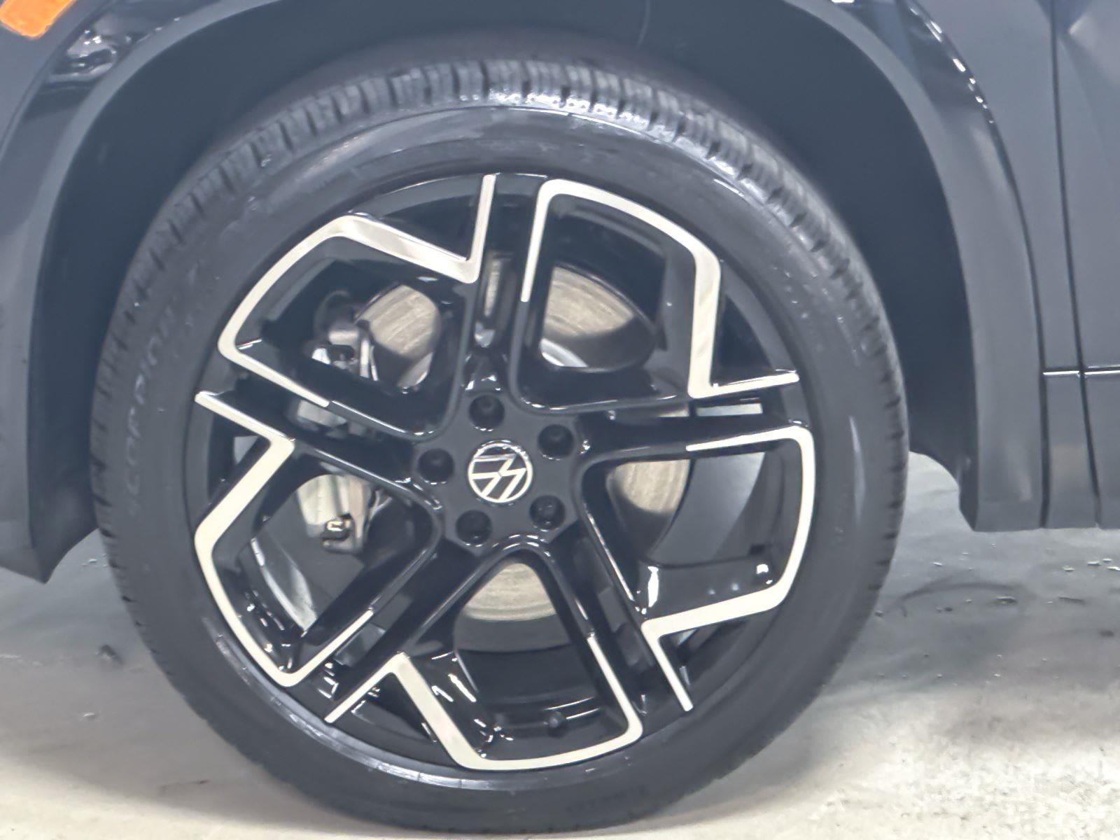 2026 Volkswagen Tiguan SEL R-Line Turbo