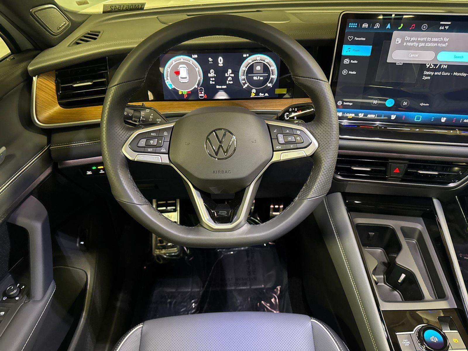 2026 Volkswagen Tiguan SEL R-Line Turbo