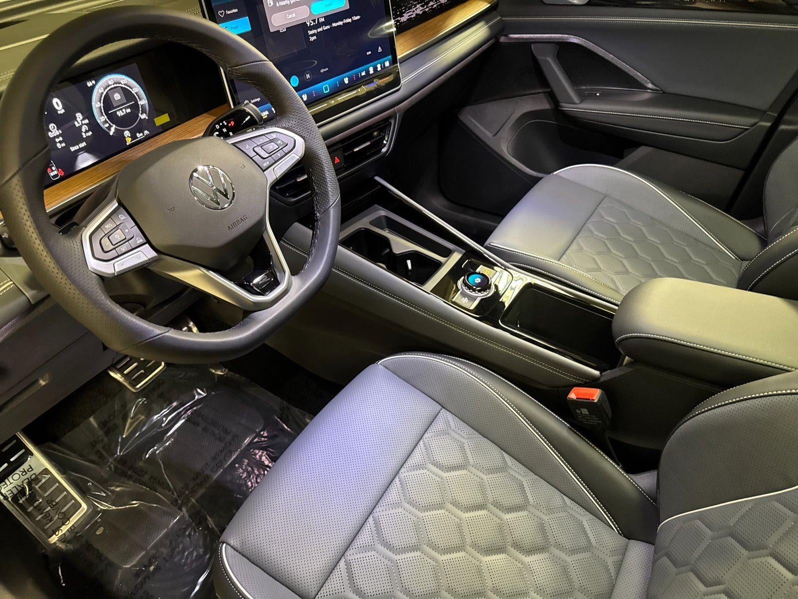 2026 Volkswagen Tiguan SEL R-Line Turbo