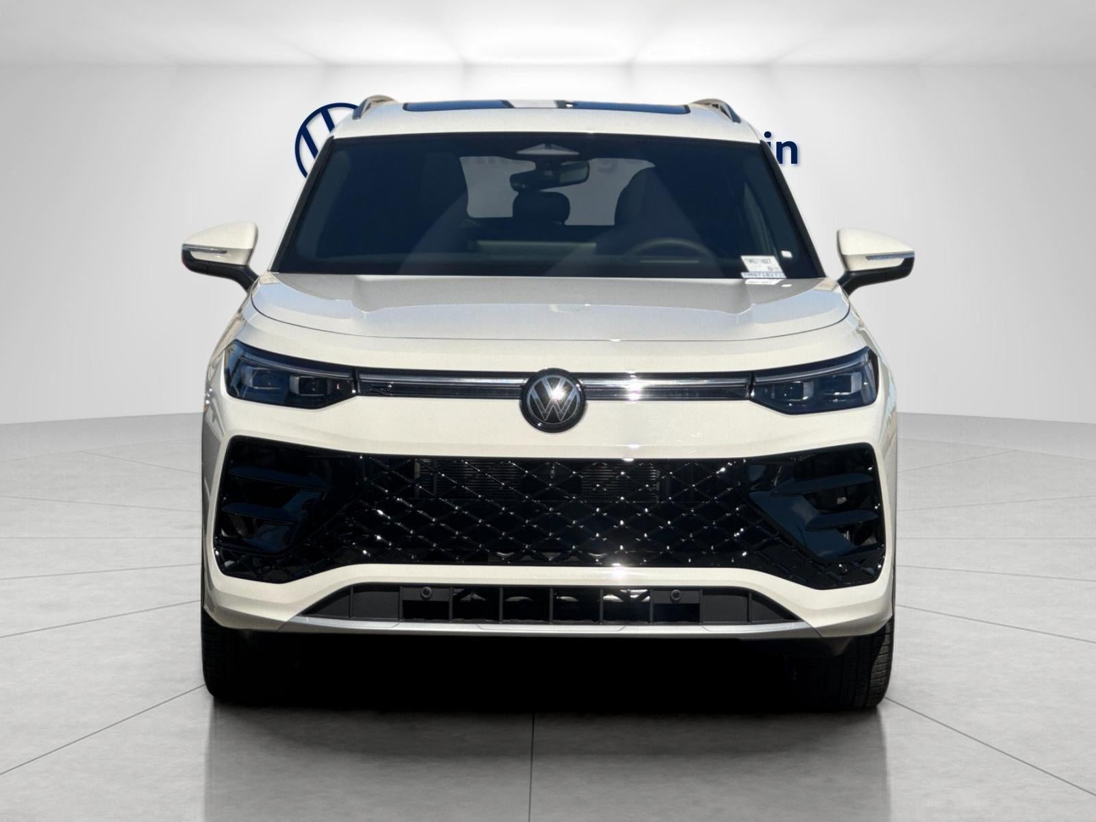 2026 Volkswagen Tiguan SEL R-Line Turbo