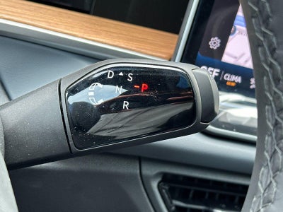 2026 Volkswagen Tiguan SEL R-Line
