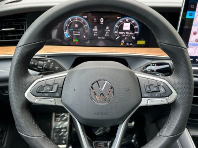 2026 Volkswagen Tiguan SEL R-Line