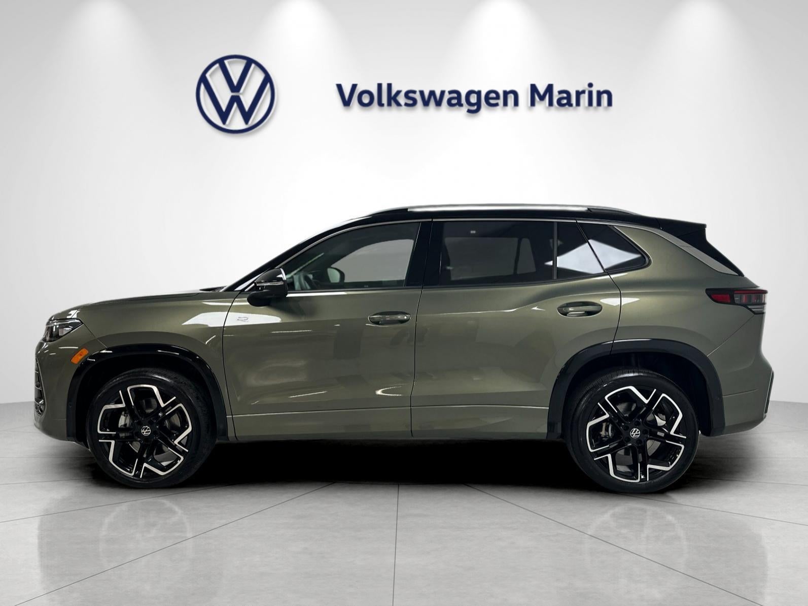 2026 Volkswagen Tiguan SEL R-Line Turbo