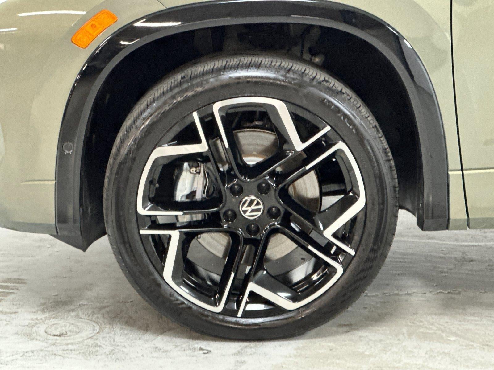 2026 Volkswagen Tiguan SEL R-Line Turbo