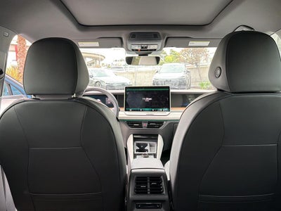 2026 Volkswagen Tiguan SEL R-Line Turbo