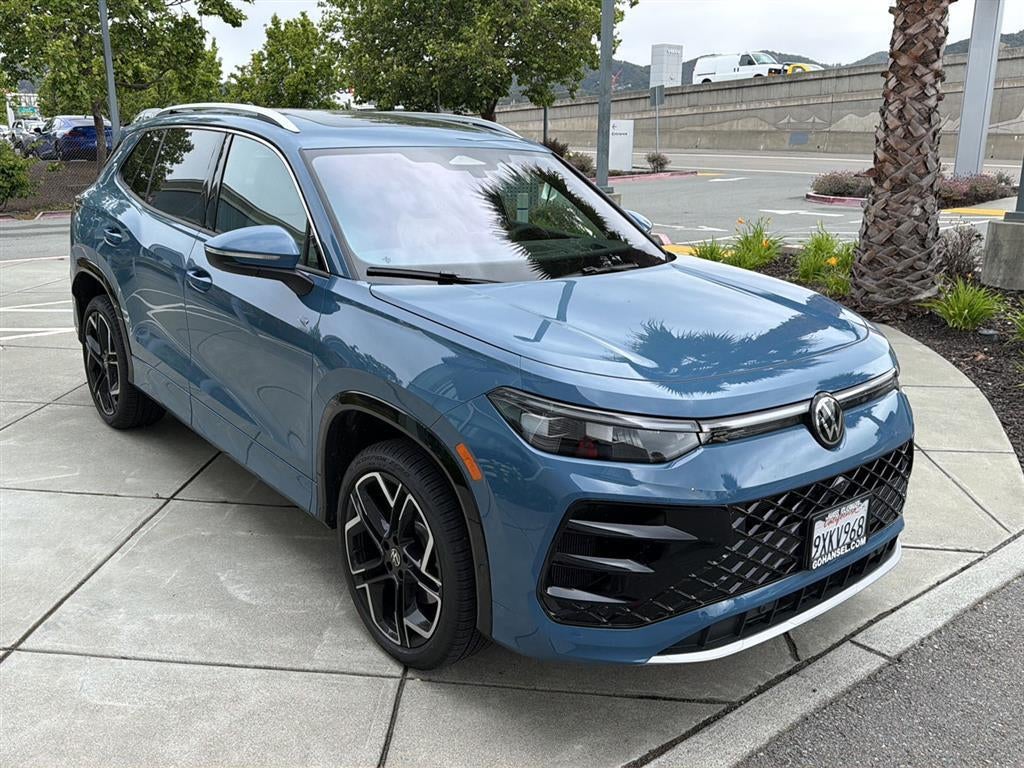 2026 Volkswagen Tiguan SEL R-Line Turbo