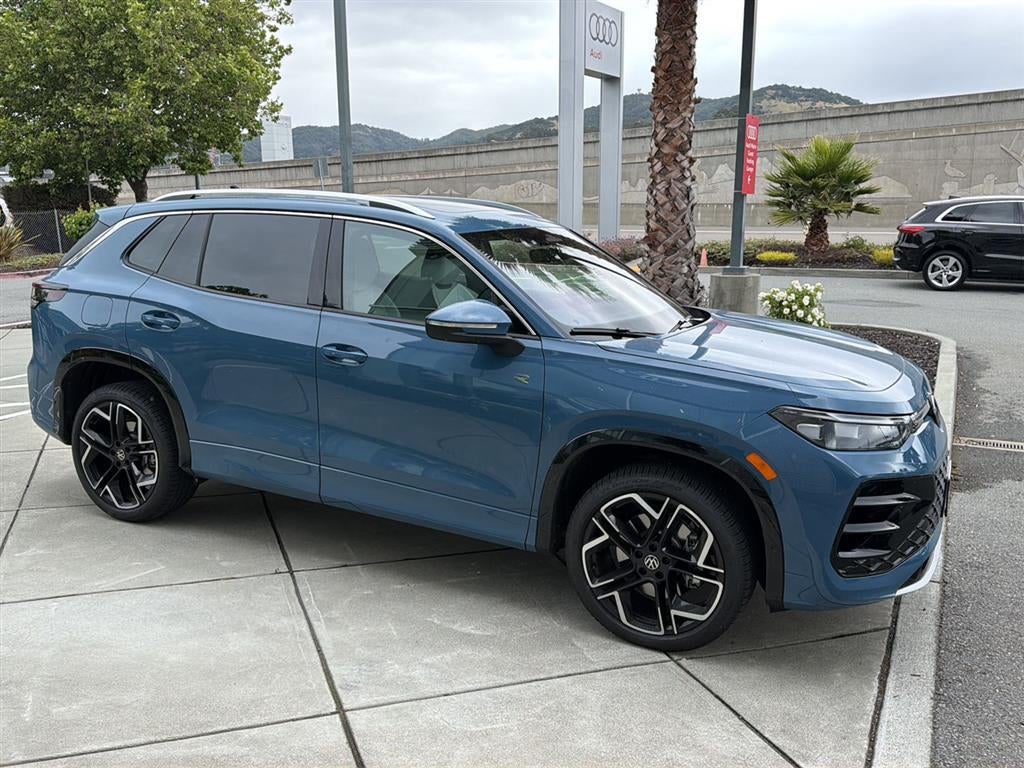 2026 Volkswagen Tiguan SEL R-Line Turbo