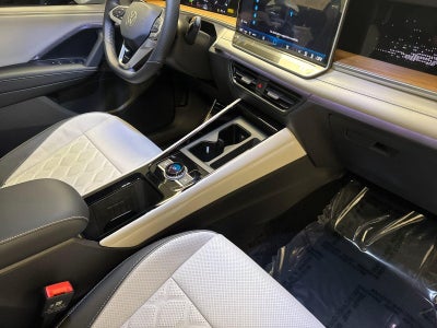 2026 Volkswagen Tiguan SEL R-Line Turbo