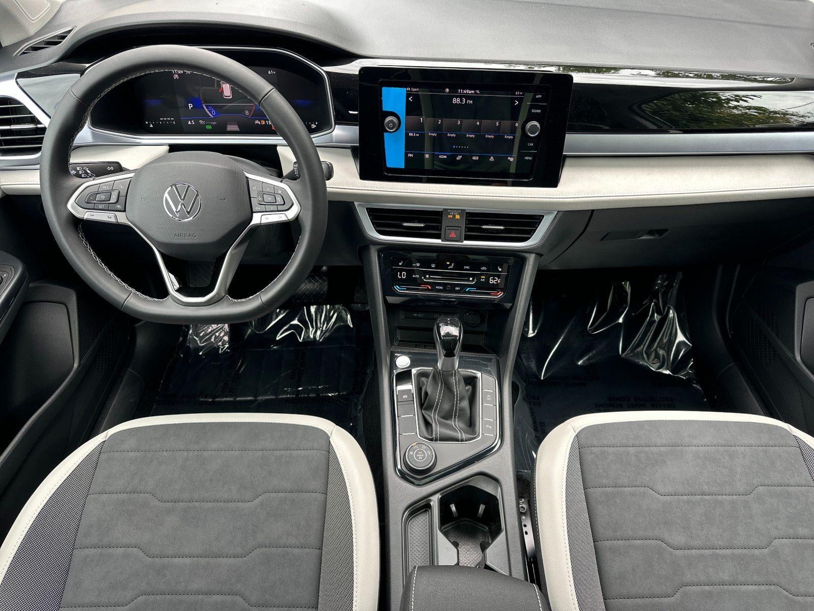 2026 Volkswagen Taos SE