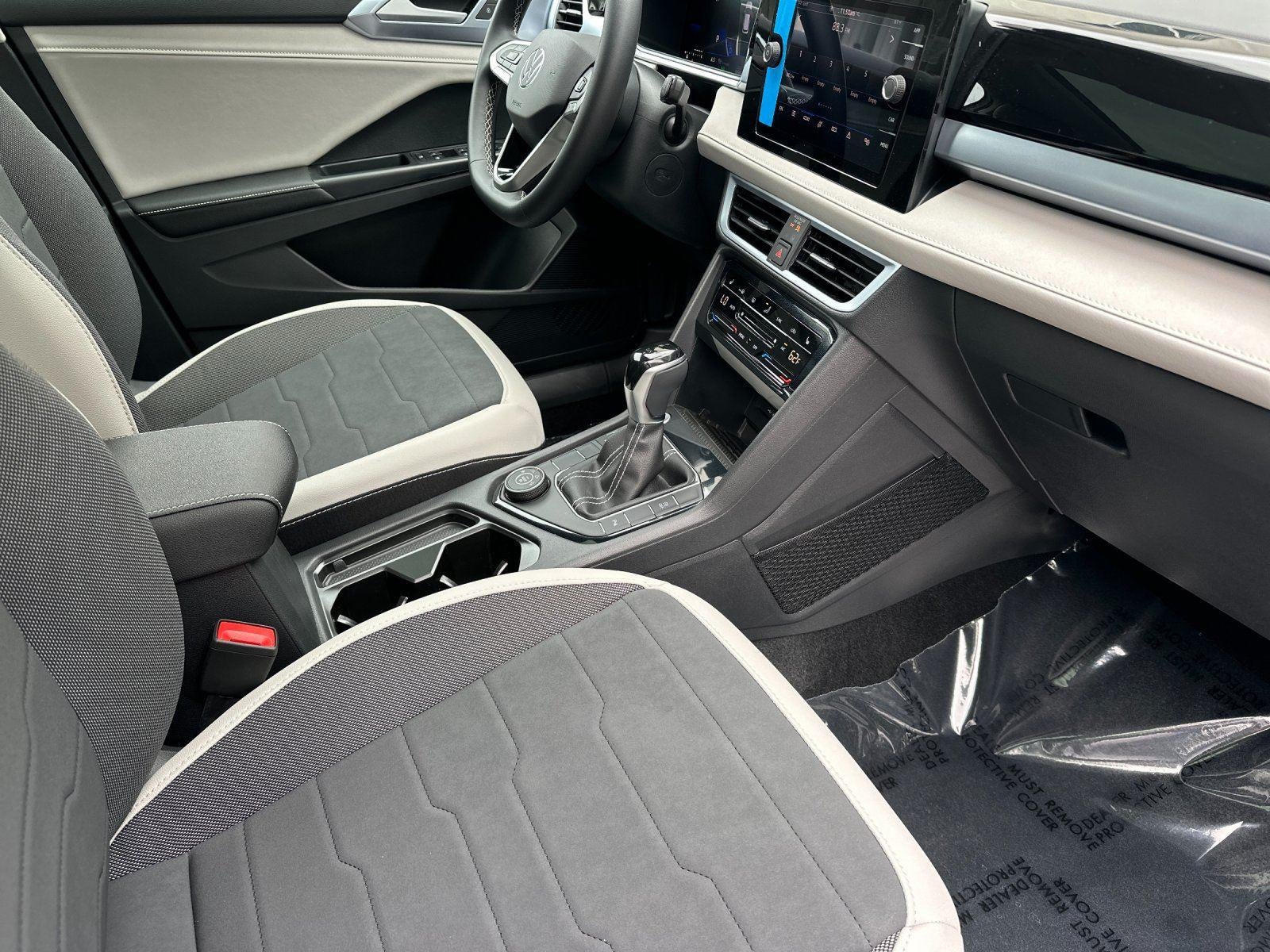2026 Volkswagen Taos SE