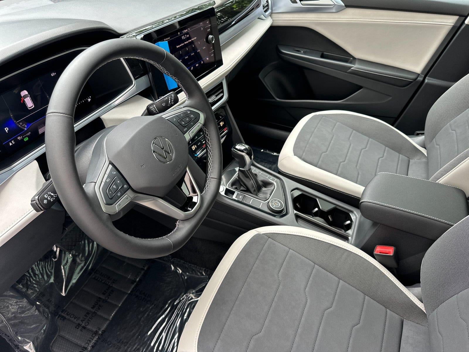 2026 Volkswagen Taos SE