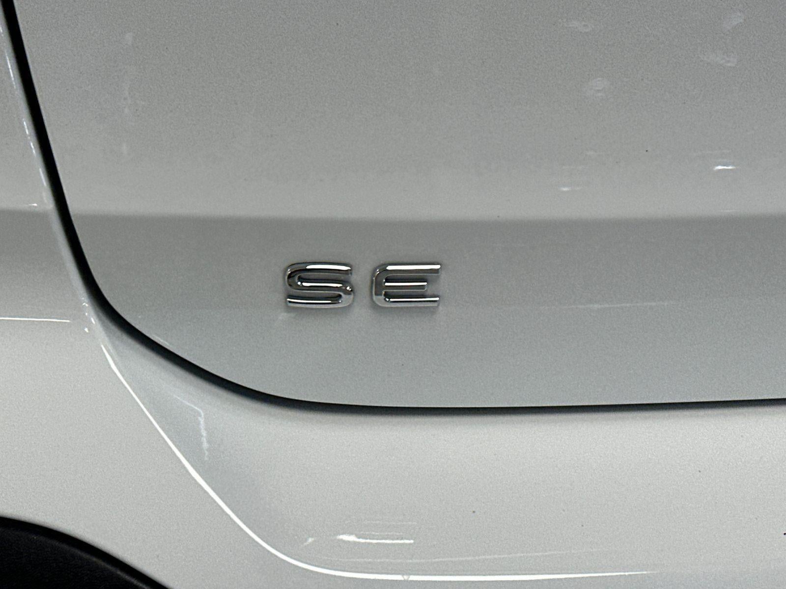 2025 Volkswagen Taos SE