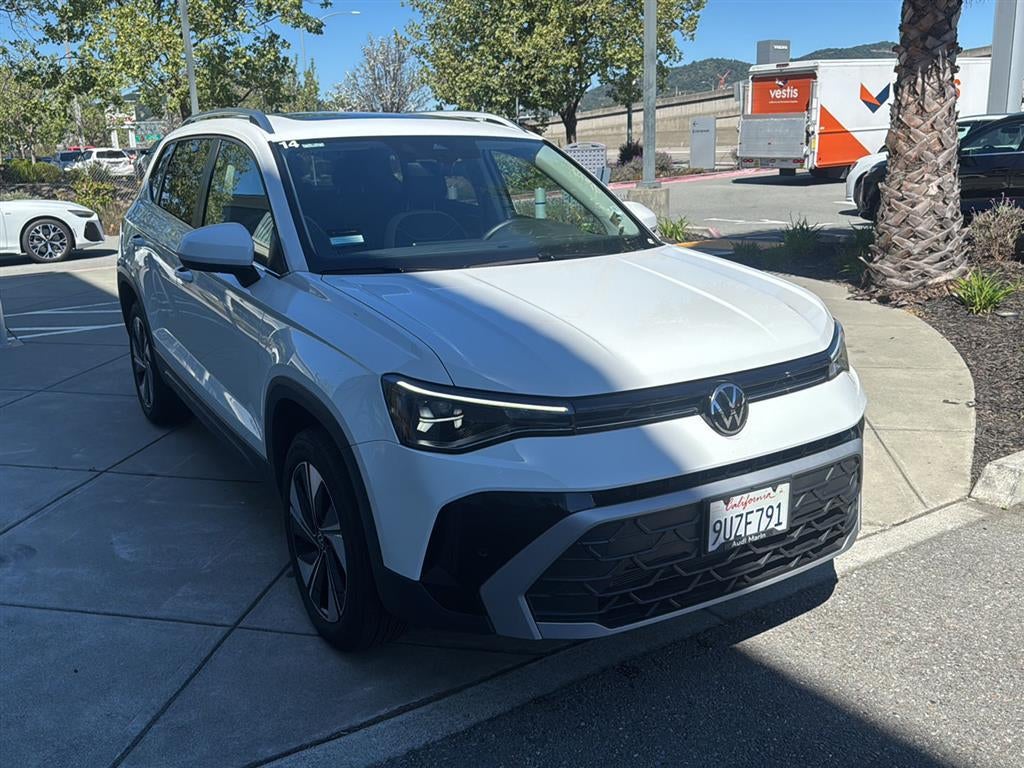 2025 Volkswagen Taos SE