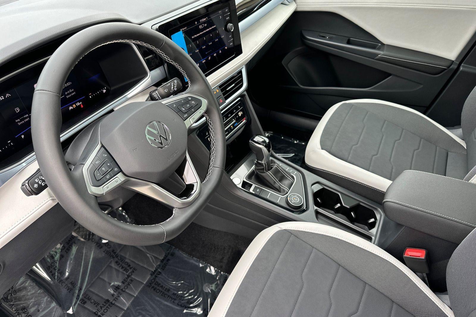 2026 Volkswagen Taos SE