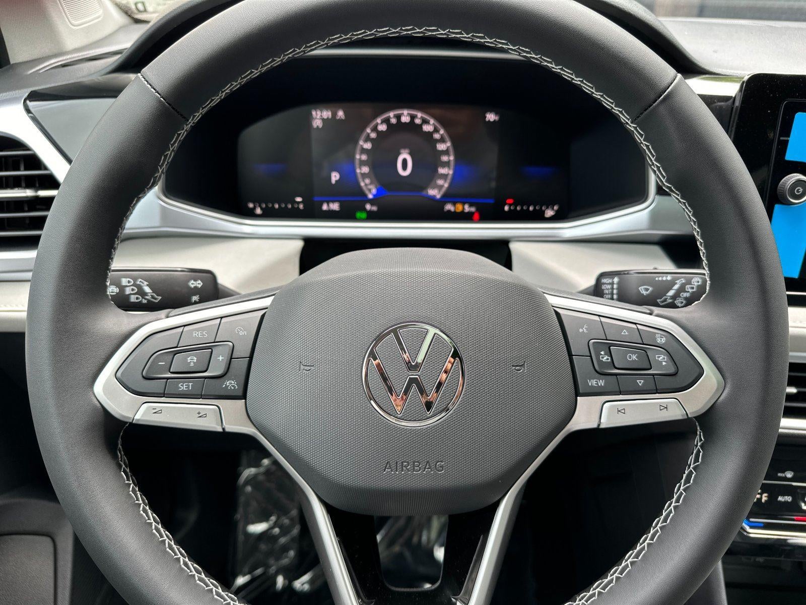 2026 Volkswagen Taos SE