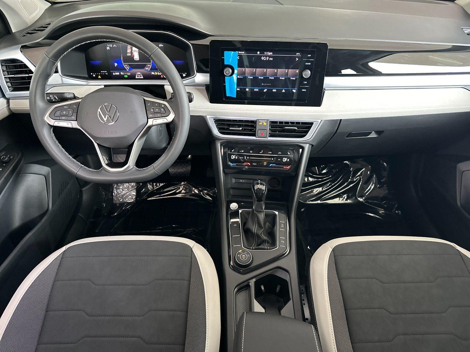 2026 Volkswagen Taos SE