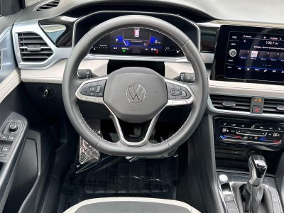 2025 Volkswagen Taos SE
