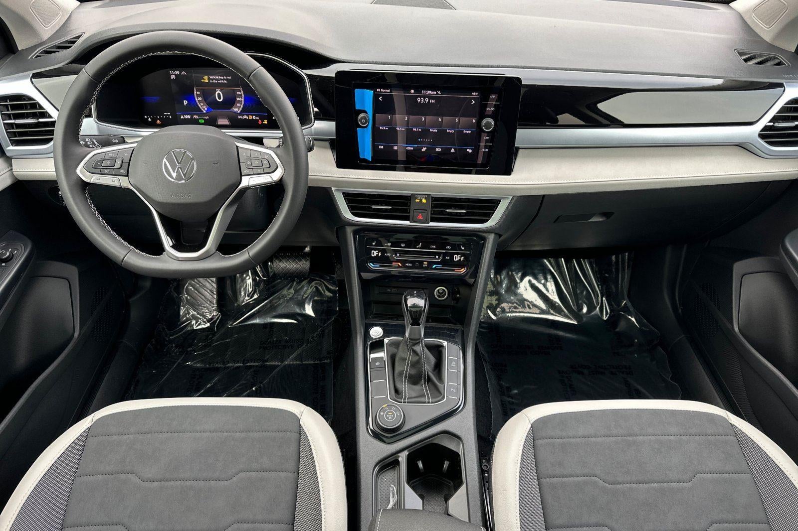 2026 Volkswagen Taos SE