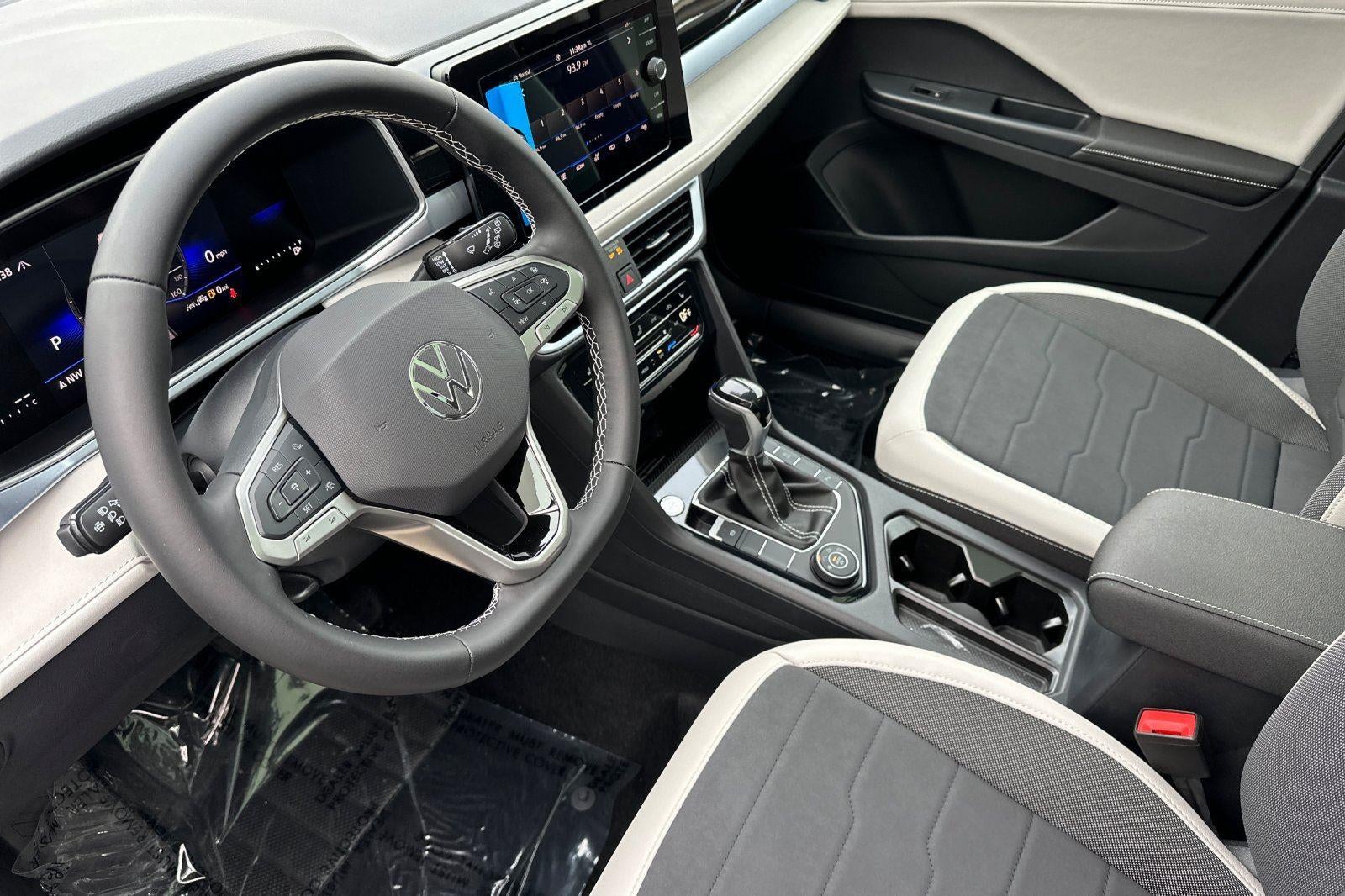 2026 Volkswagen Taos SE