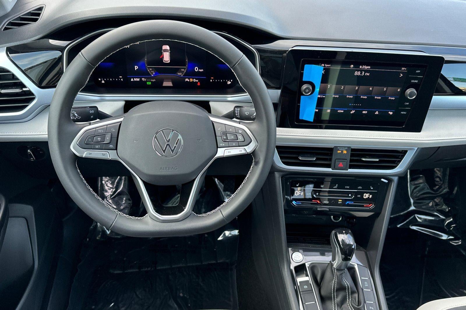 2026 Volkswagen Taos SE