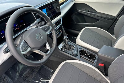 2026 Volkswagen Taos SE