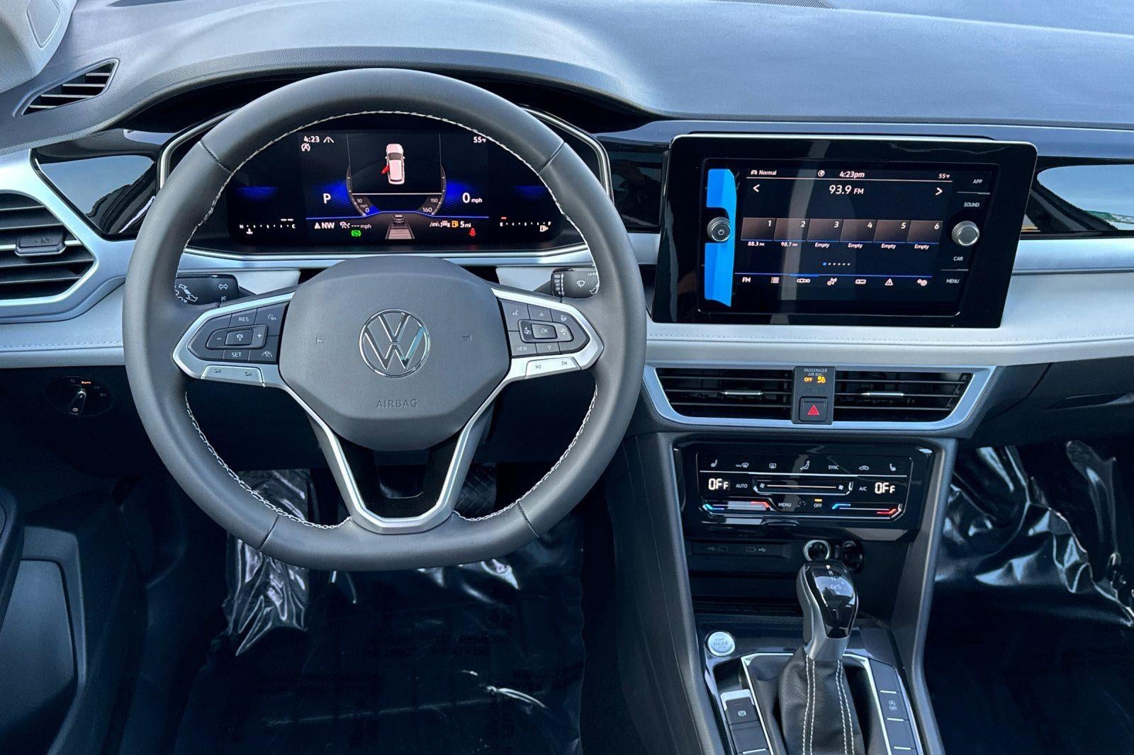 2026 Volkswagen Taos SE