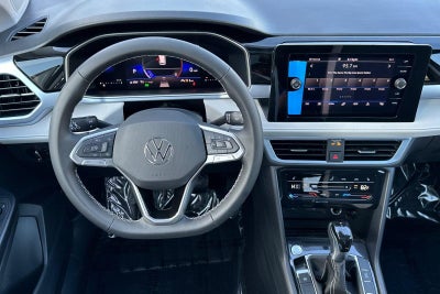 2026 Volkswagen Taos SE