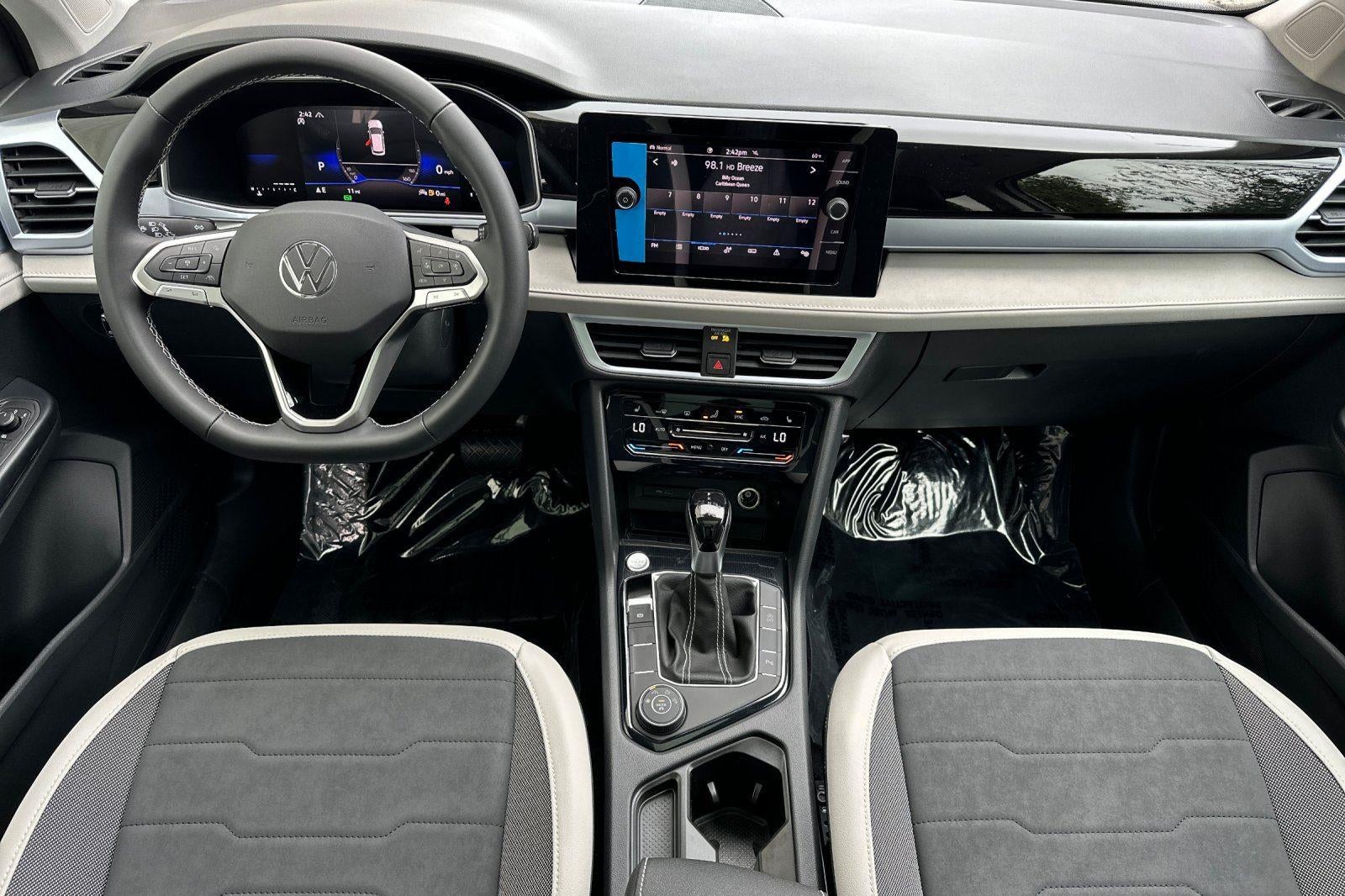 2026 Volkswagen Taos SE