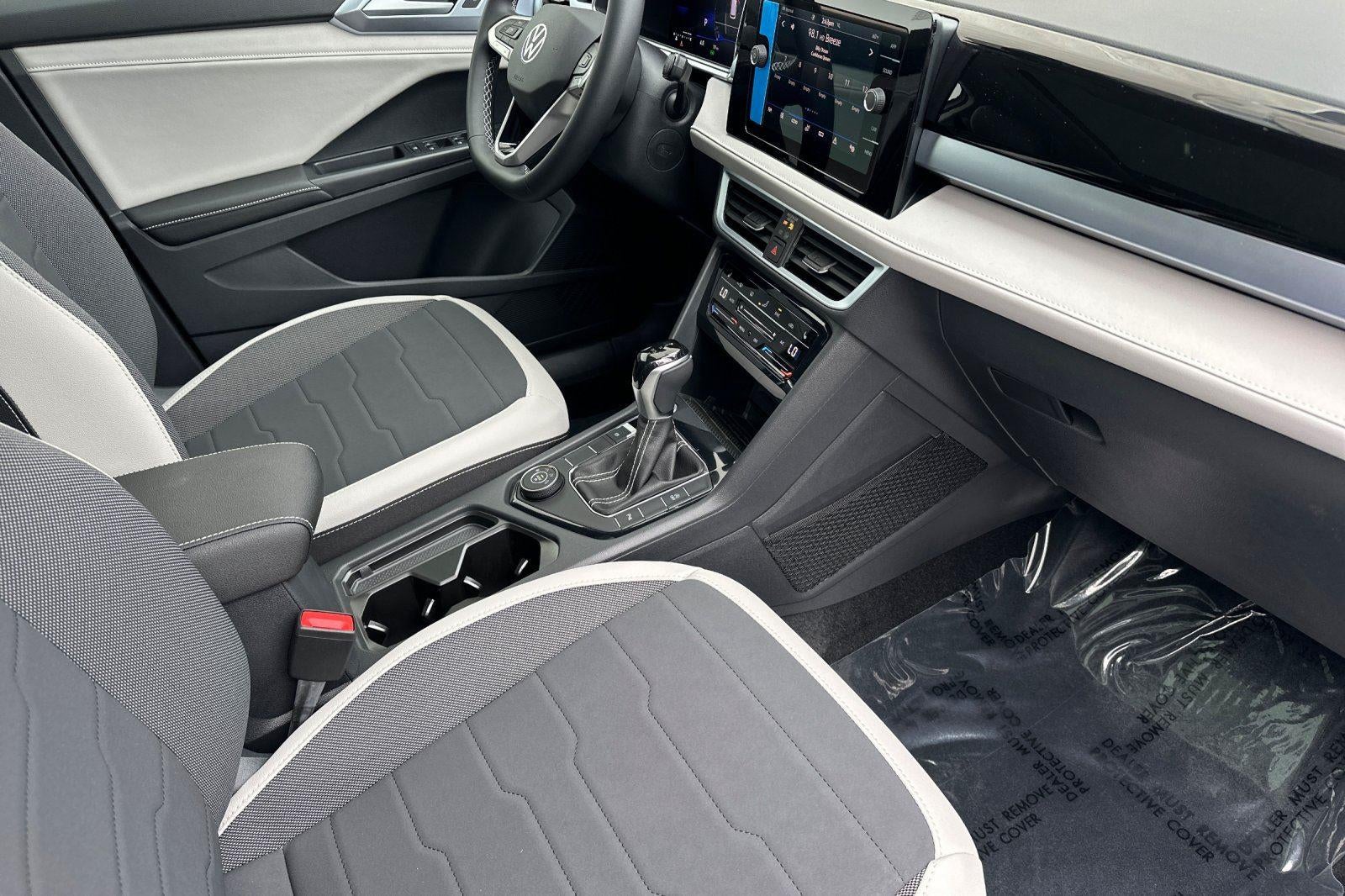 2026 Volkswagen Taos SE