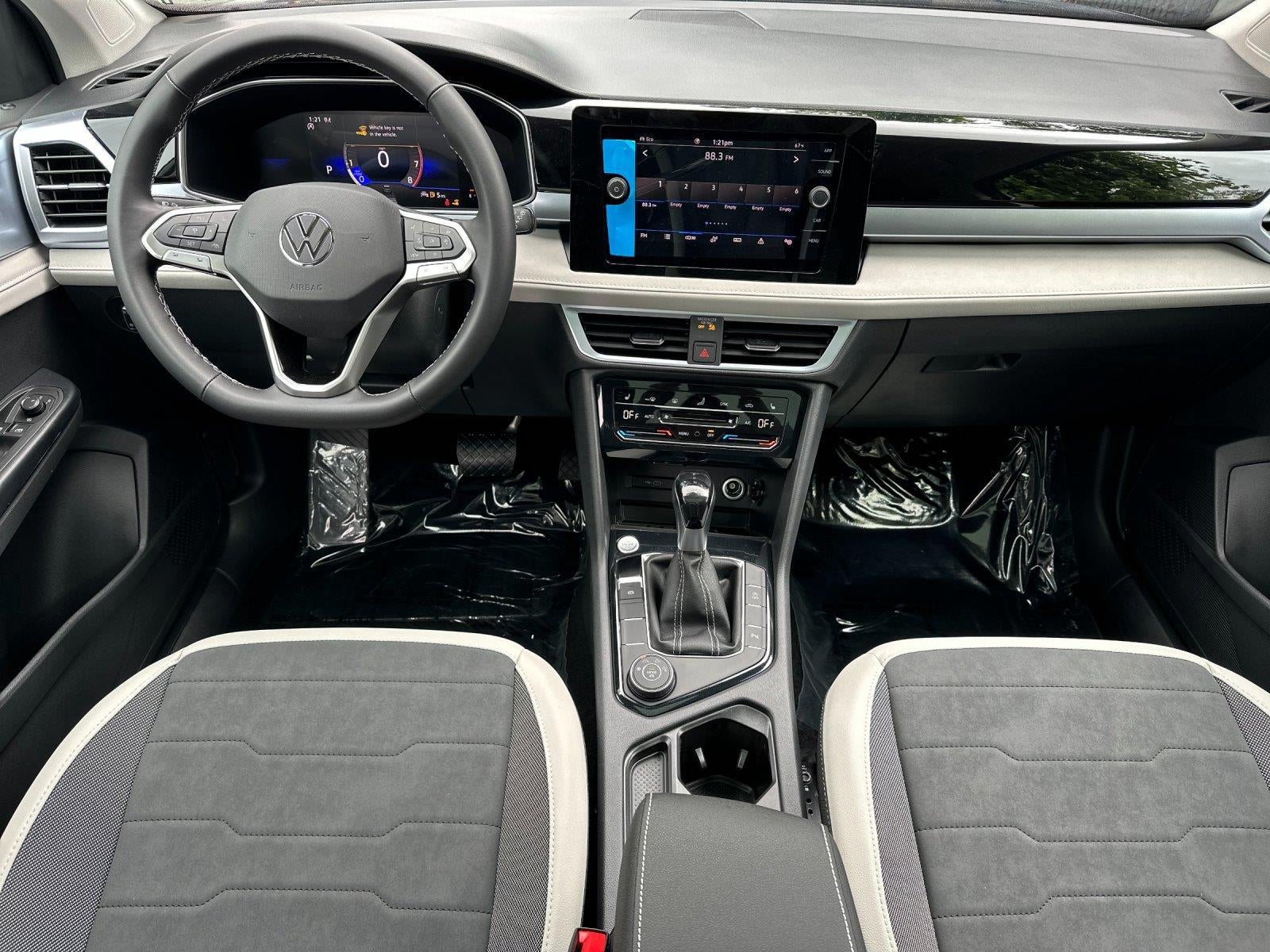 2026 Volkswagen Taos SE