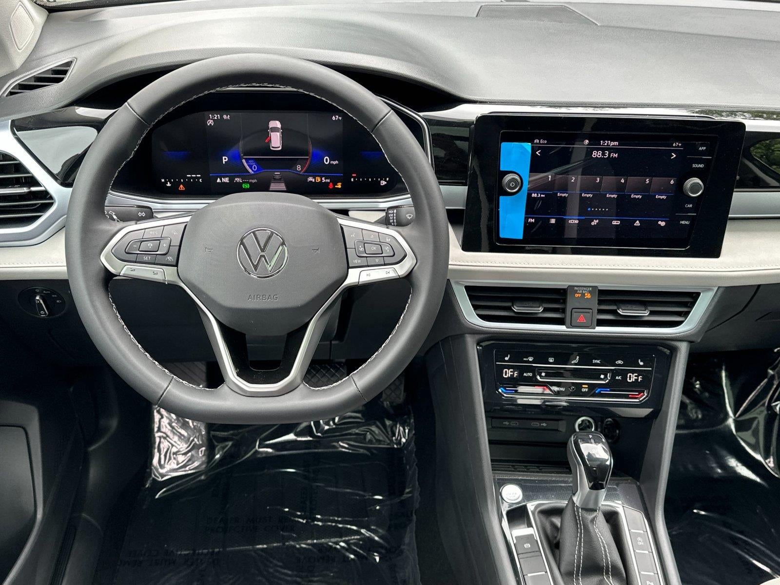 2026 Volkswagen Taos SE