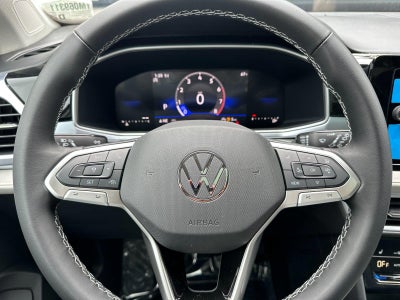2026 Volkswagen Taos SE