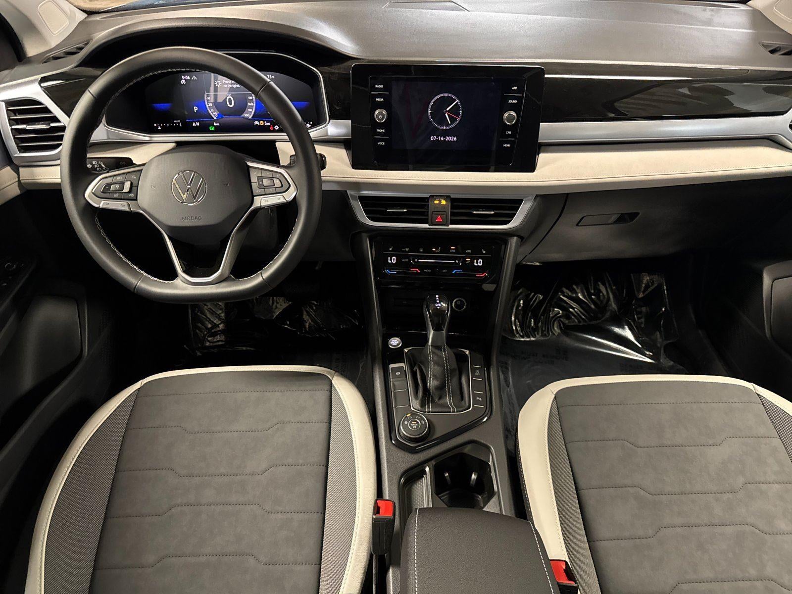 2026 Volkswagen Taos SE