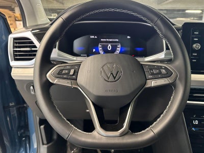 2026 Volkswagen Taos SE