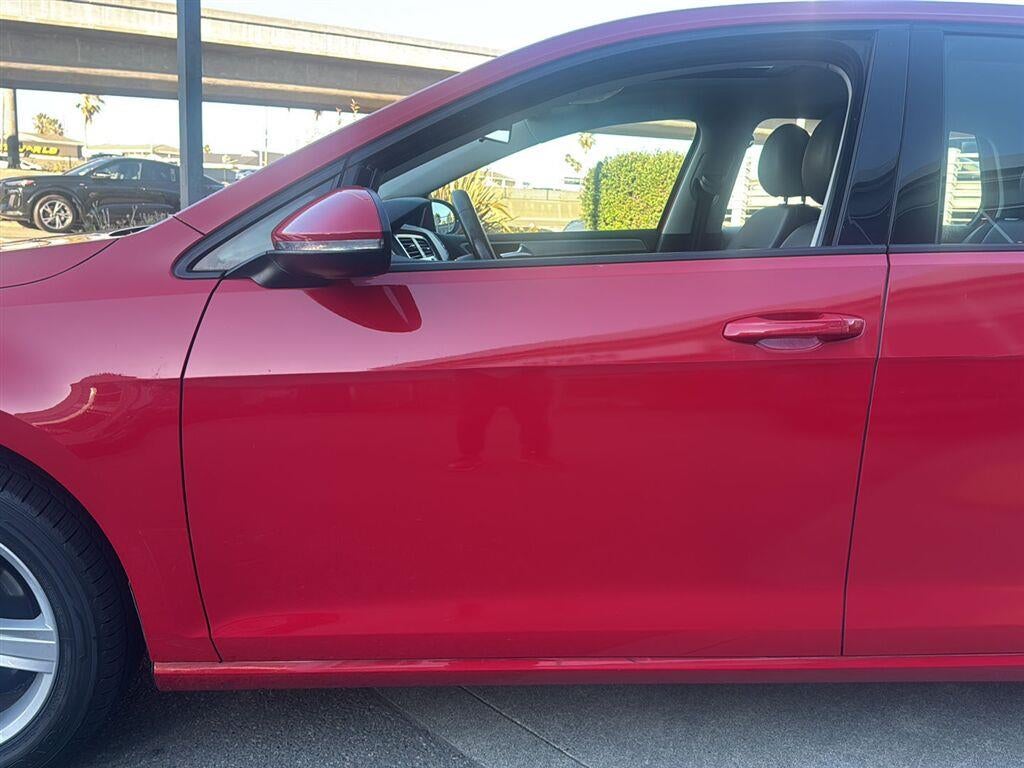 2017 Volkswagen Golf S