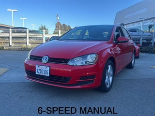 2017 Volkswagen Golf S
