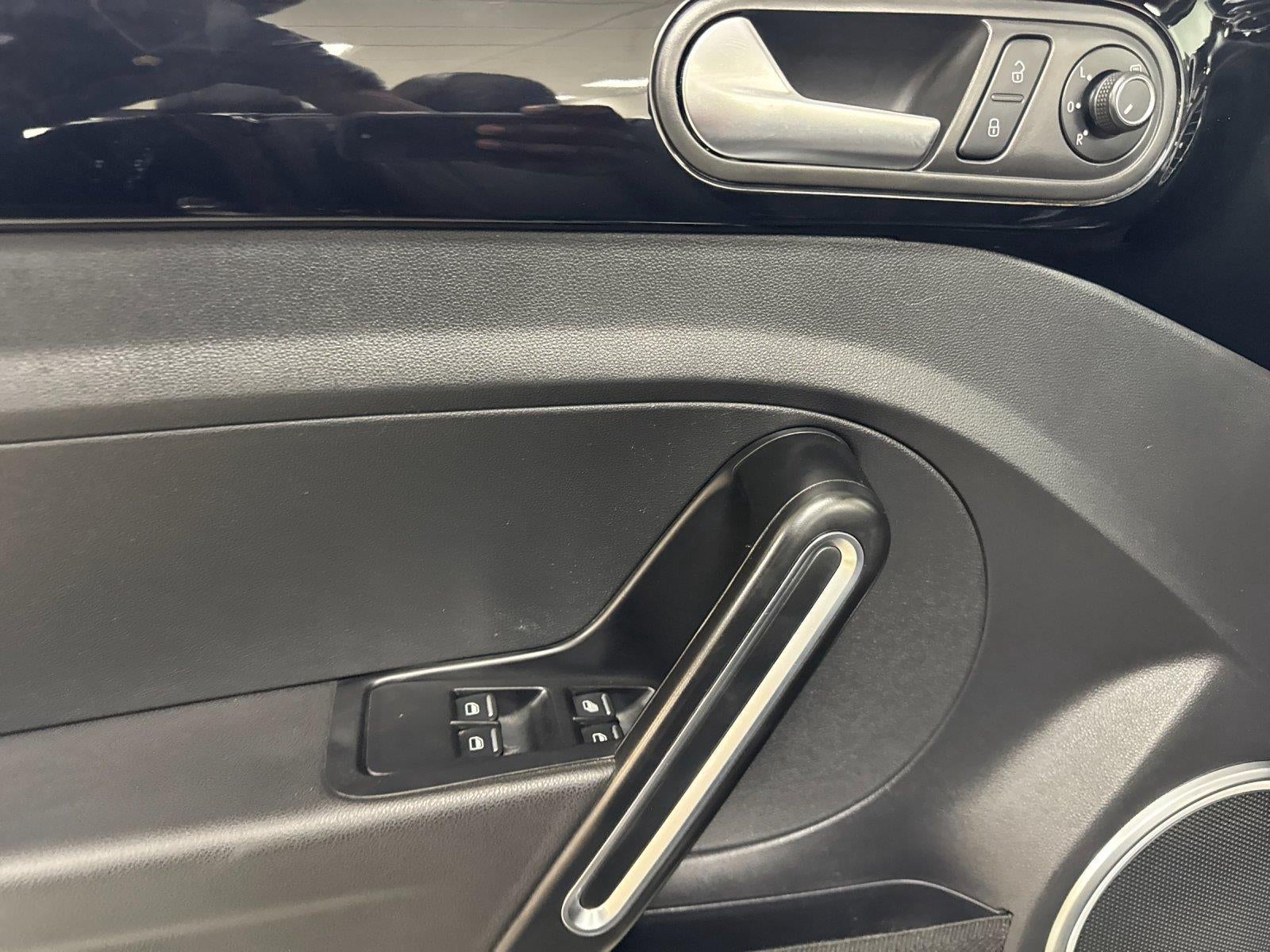 2018 Volkswagen Beetle Convertible Coast