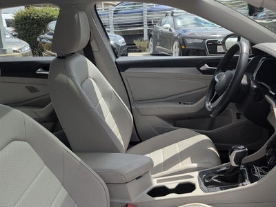 2023 Volkswagen Jetta SE