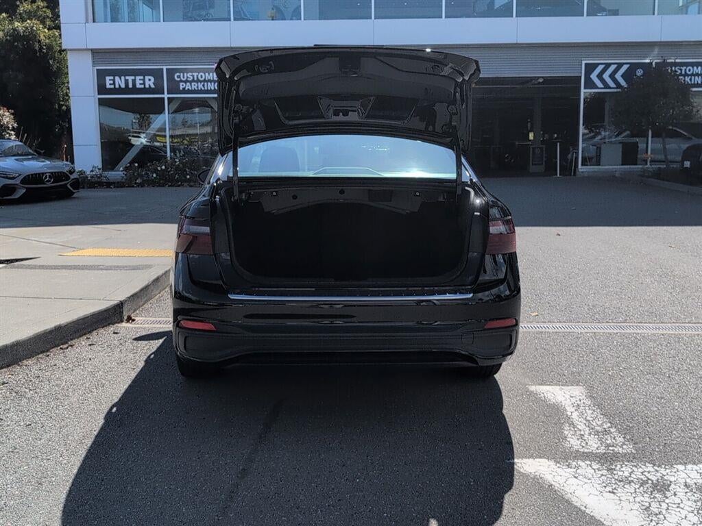 2023 Volkswagen Jetta SE