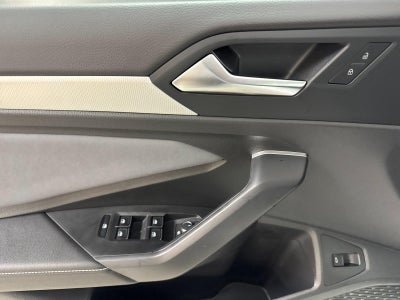 2027 Volkswagen Jetta SE