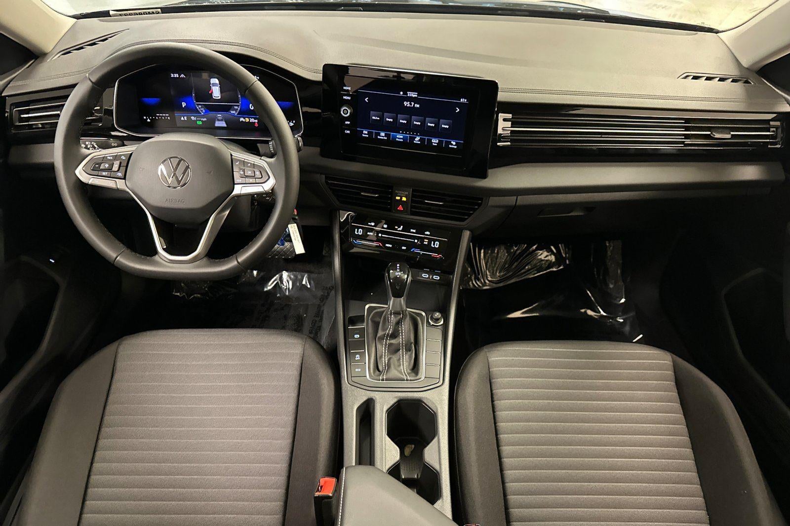 2025 Volkswagen Jetta SE