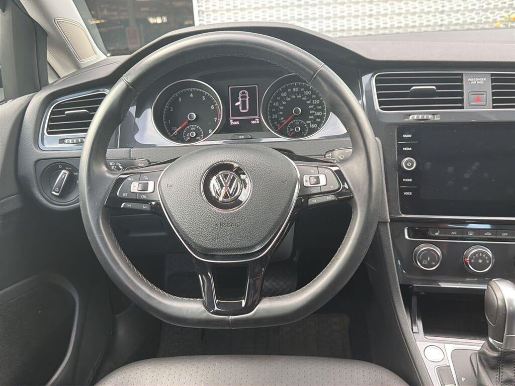 2018 Volkswagen Golf SportWagen SE