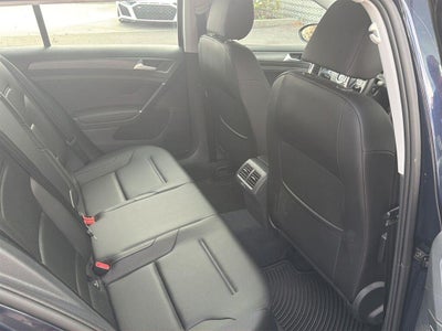2018 Volkswagen Golf SportWagen SE