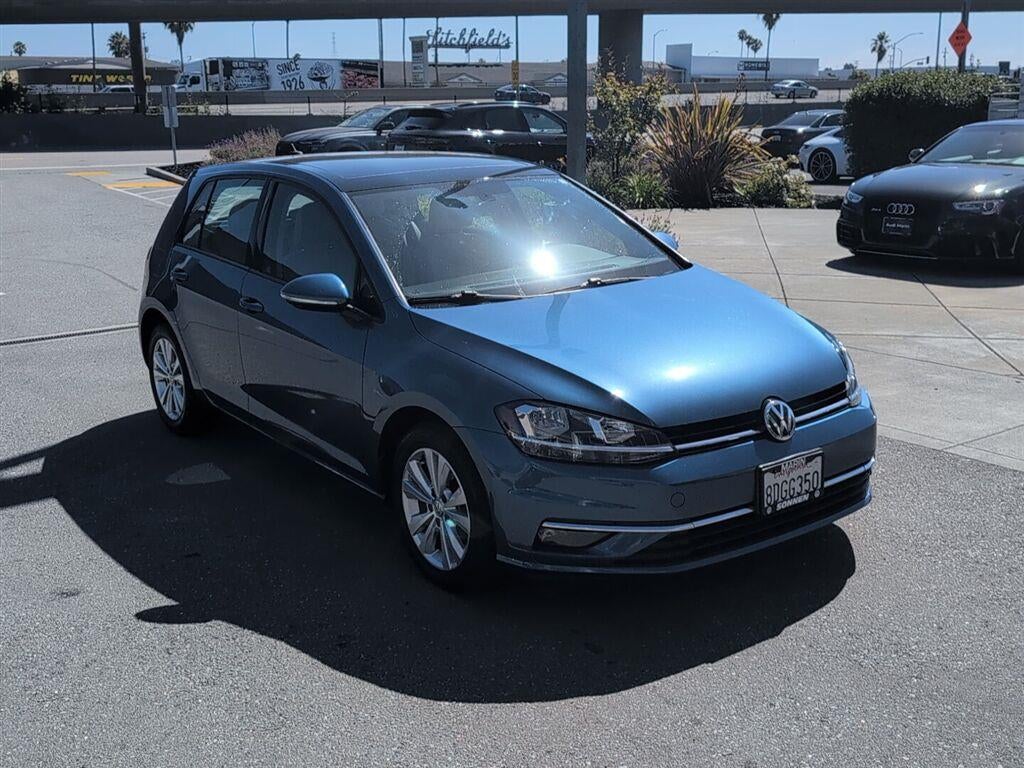 2018 Volkswagen Golf SE