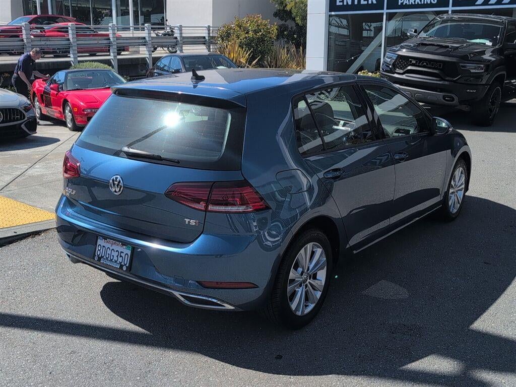 2018 Volkswagen Golf SE
