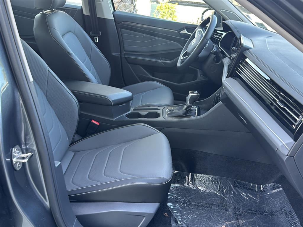 2025 Volkswagen Jetta SEL