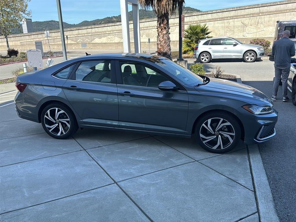 2025 Volkswagen Jetta SEL